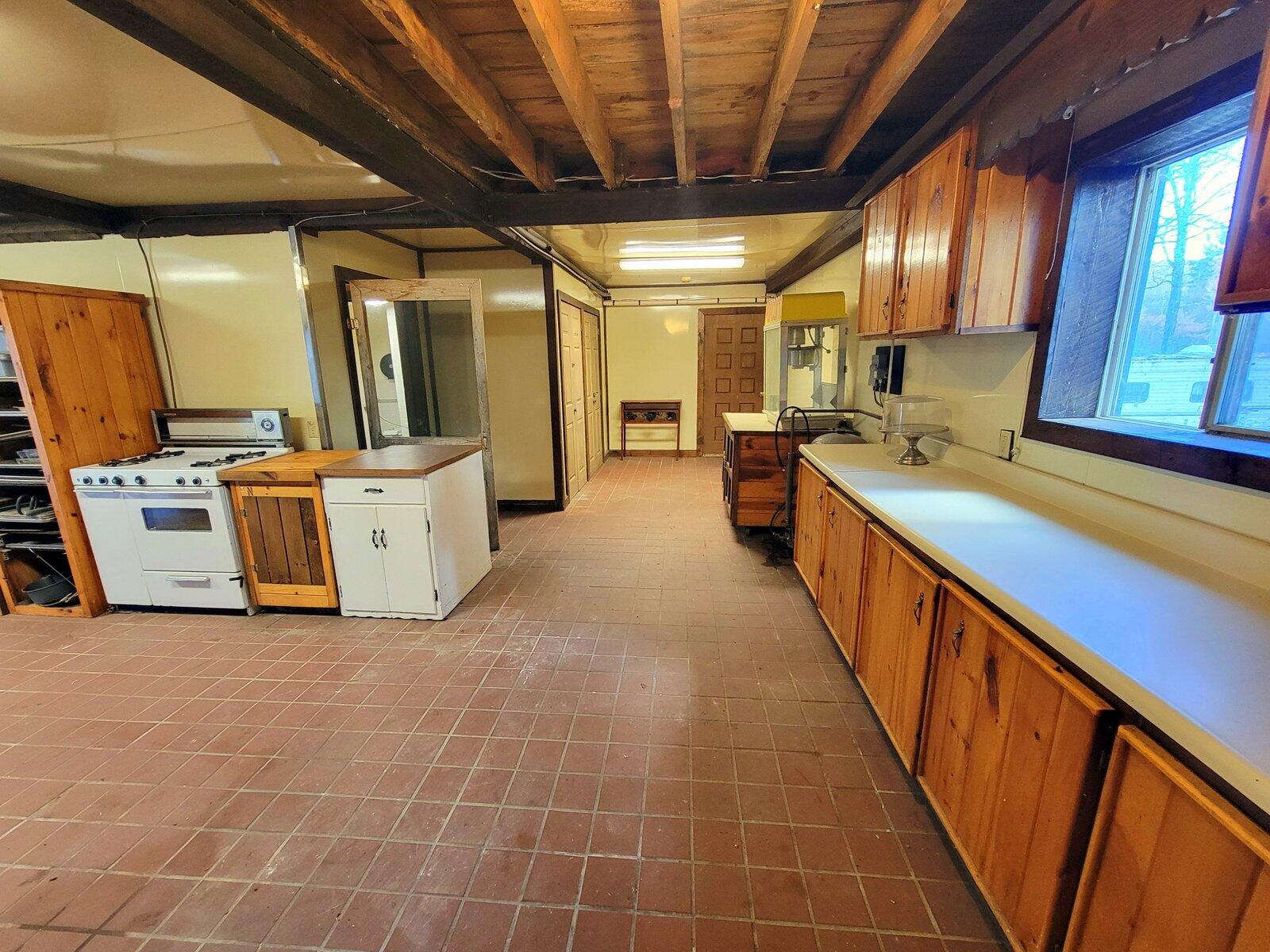 15 Jackson Hole Carthage ME 04224