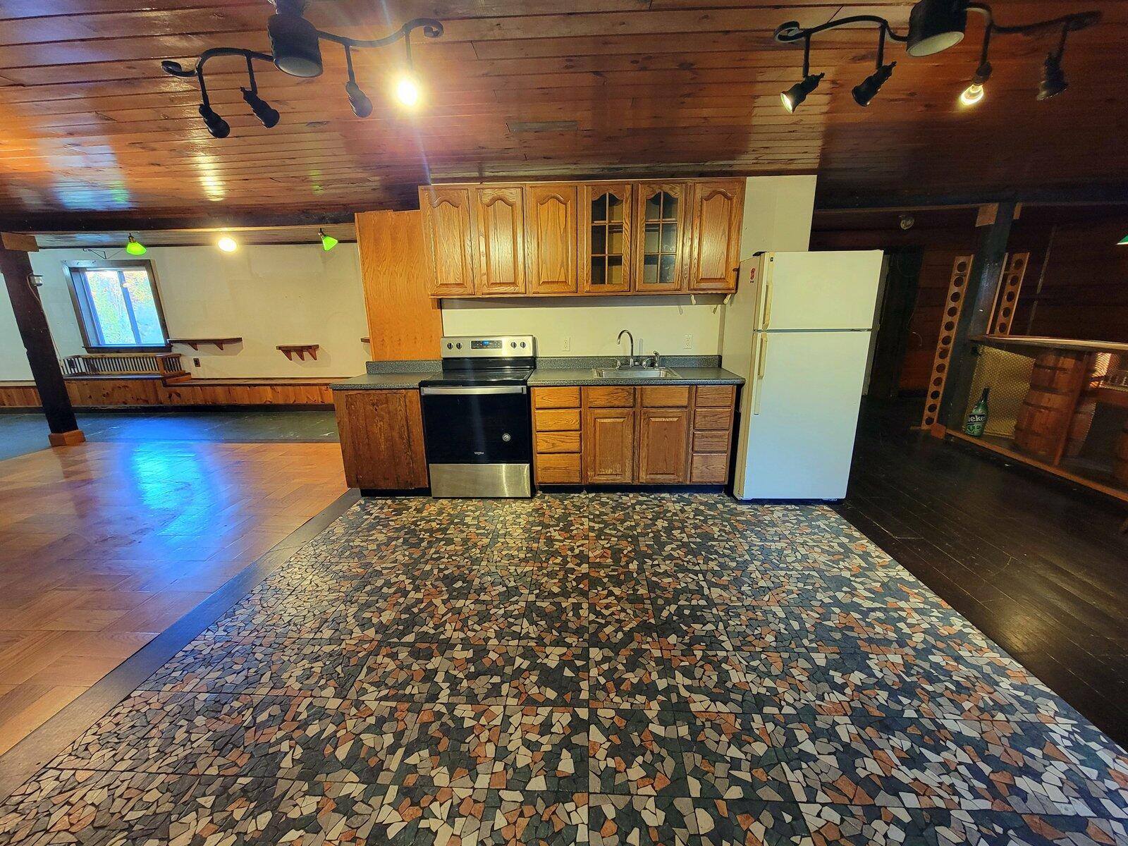 15 Jackson Hole Carthage ME 04224