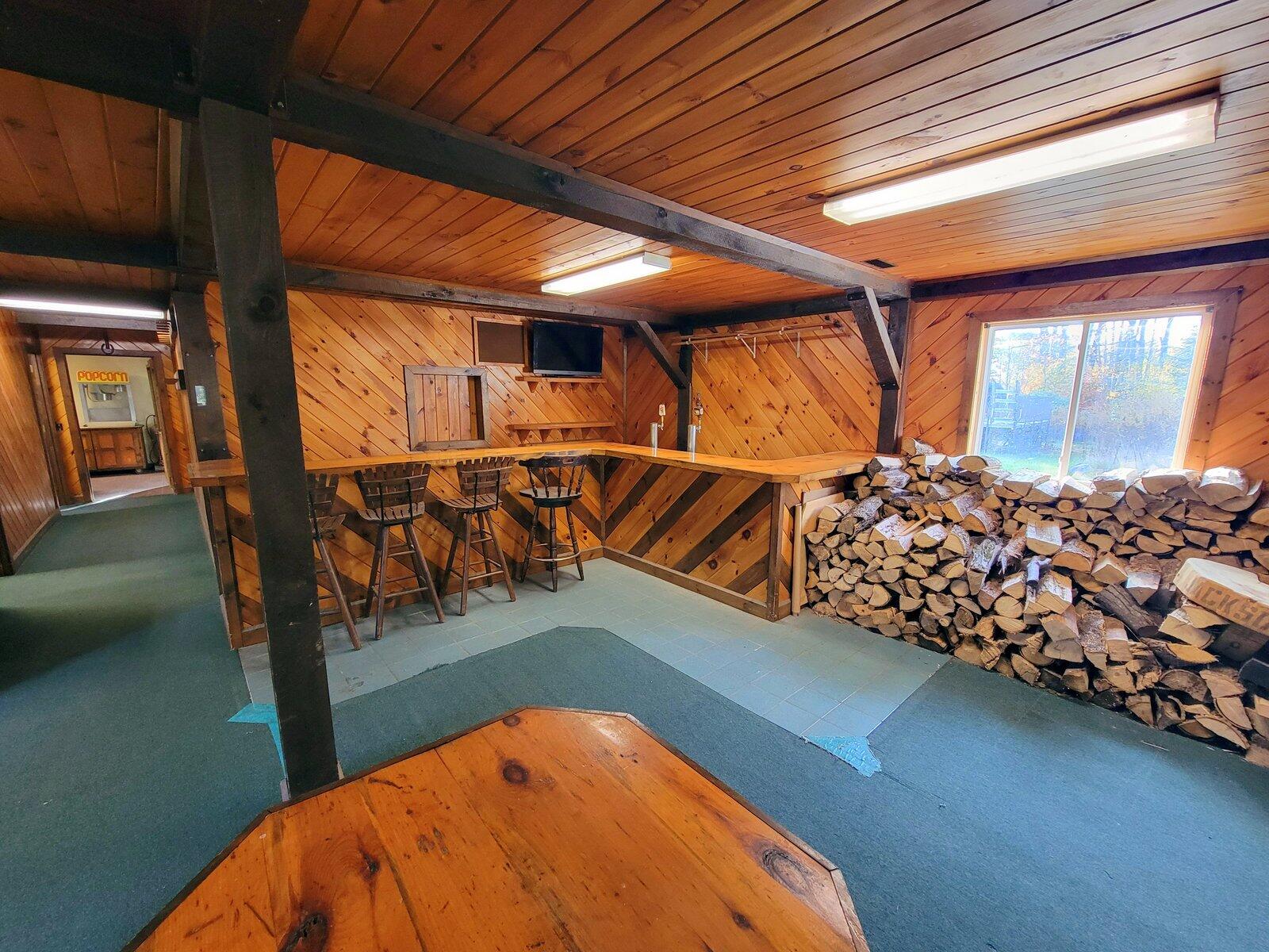 15 Jackson Hole Carthage ME 04224