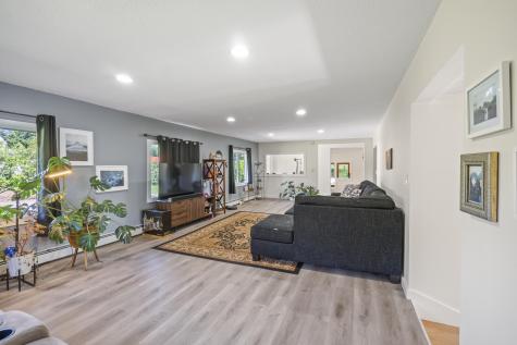 53 Dill Street Lewiston ME 04240