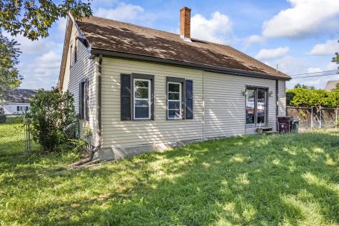 53 Dill Street Lewiston ME 04240