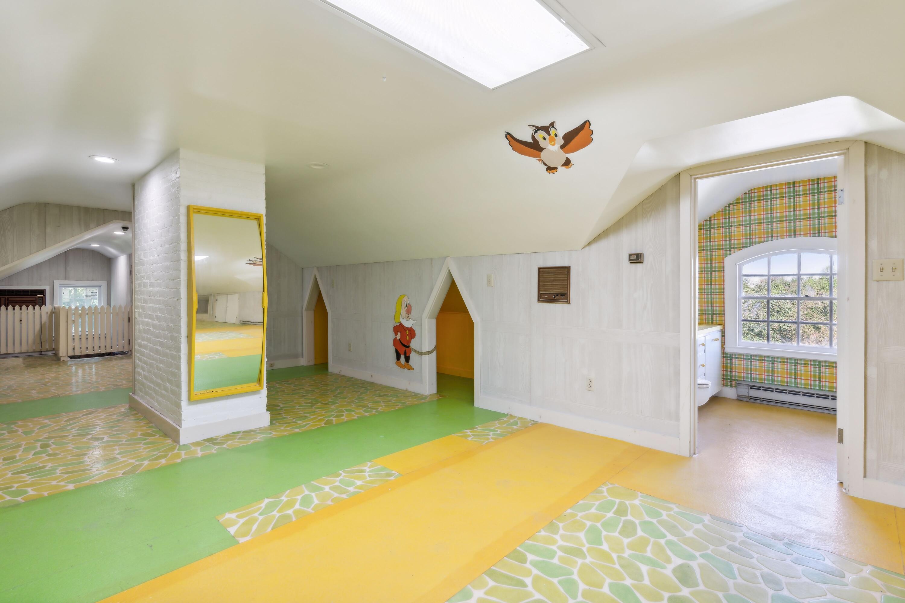 328 Blackstrap Road Falmouth ME 04105