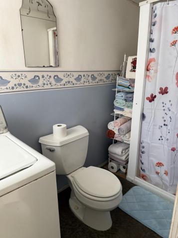 5 Nichol Street Paris ME 04281