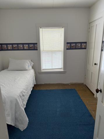 5 Nichol Street Paris ME 04281