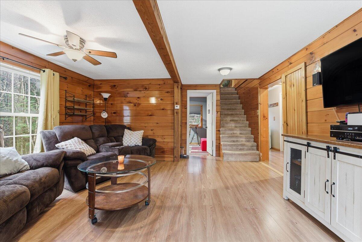 89 Hebron Road Buckfield ME 04220