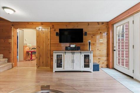 89 Hebron Road Buckfield ME 04220