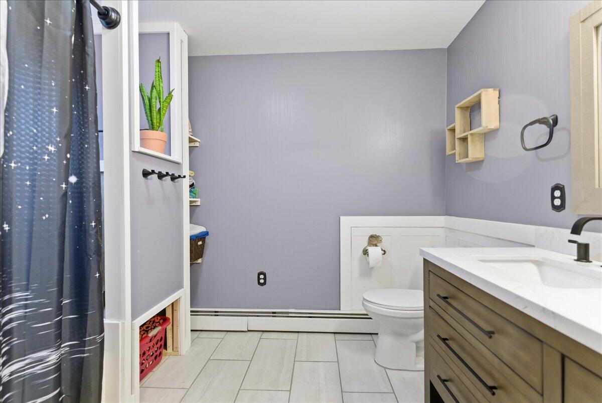 89 Hebron Road Buckfield ME 04220