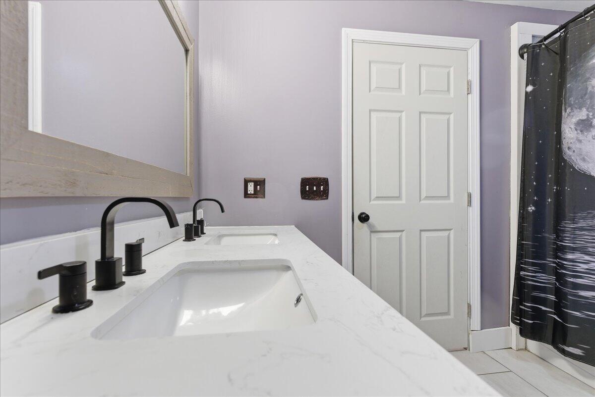 89 Hebron Road Buckfield ME 04220