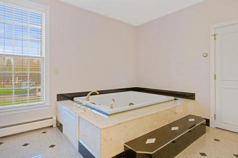 63 Fenton Way Bangor ME 04401