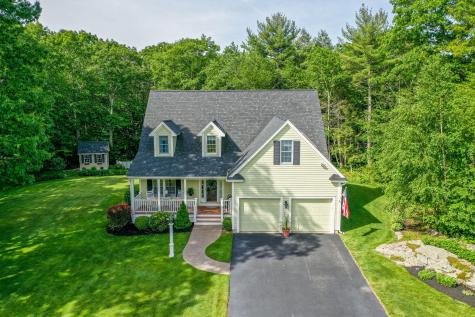 12 Sparrow Lane York ME 03909
