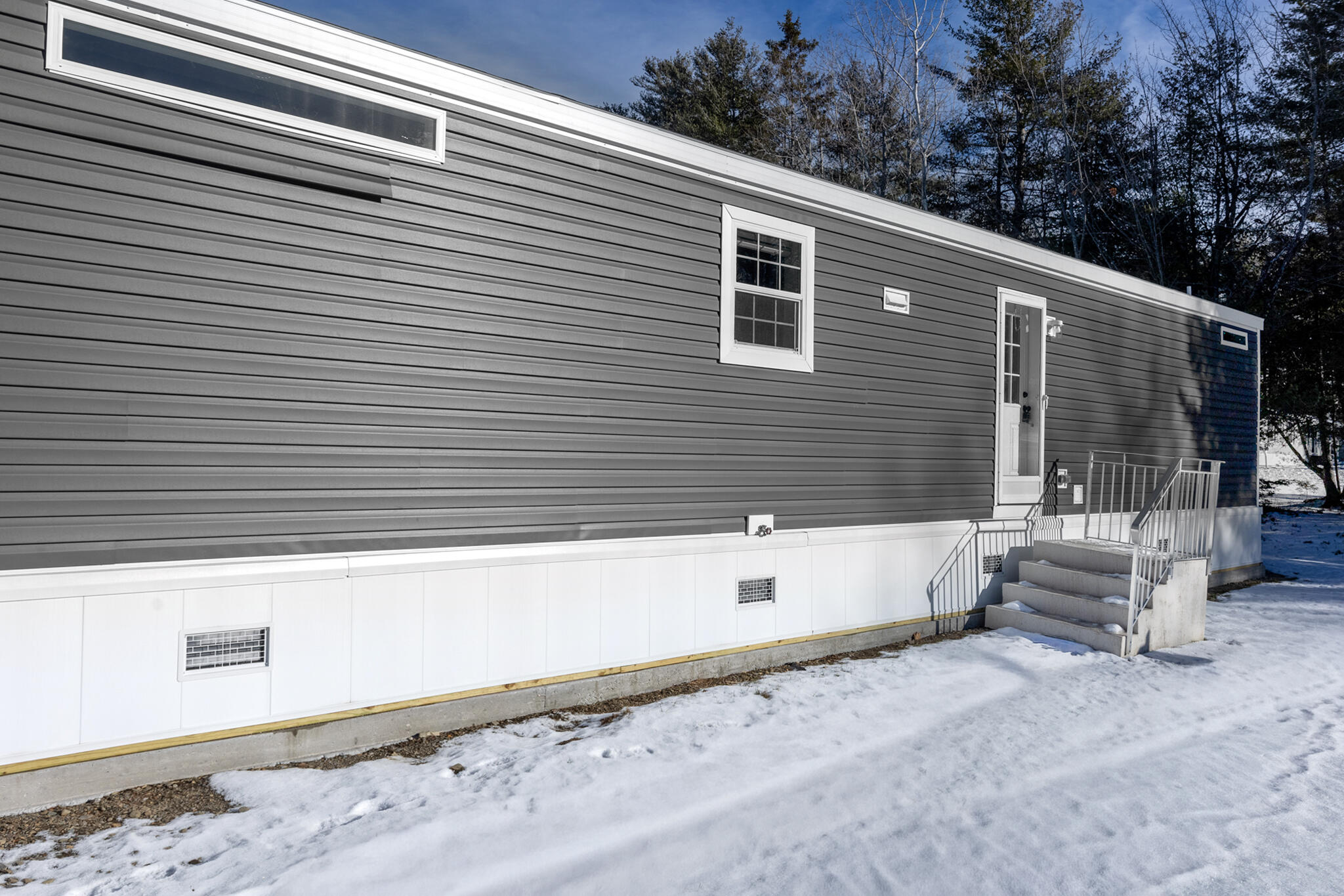 7 Nelligan Drive Holden ME 04429