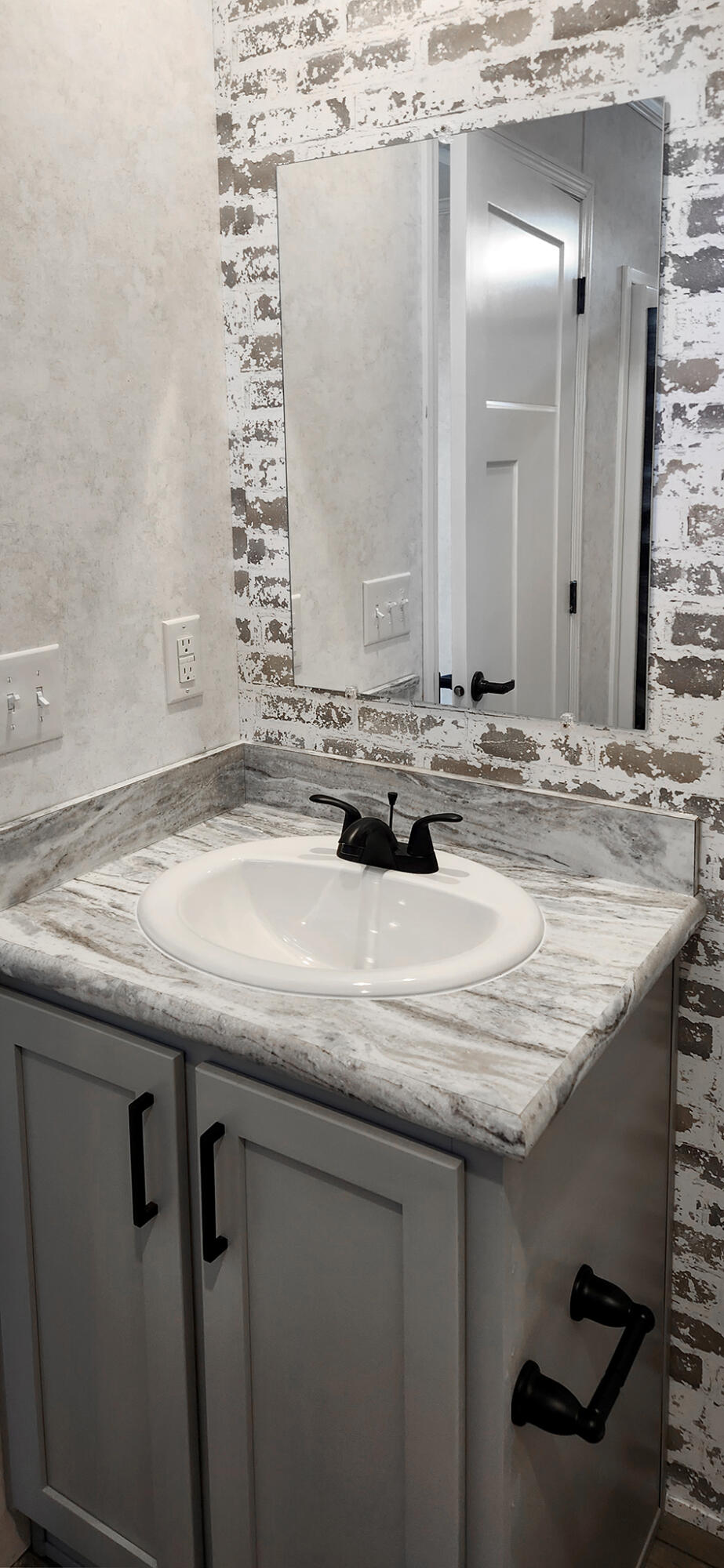 7 Nelligan Drive Holden ME 04429