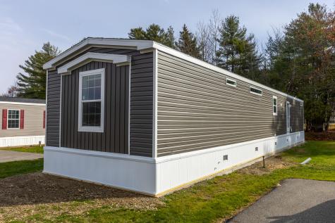 7 Nelligan Drive Holden ME 04429