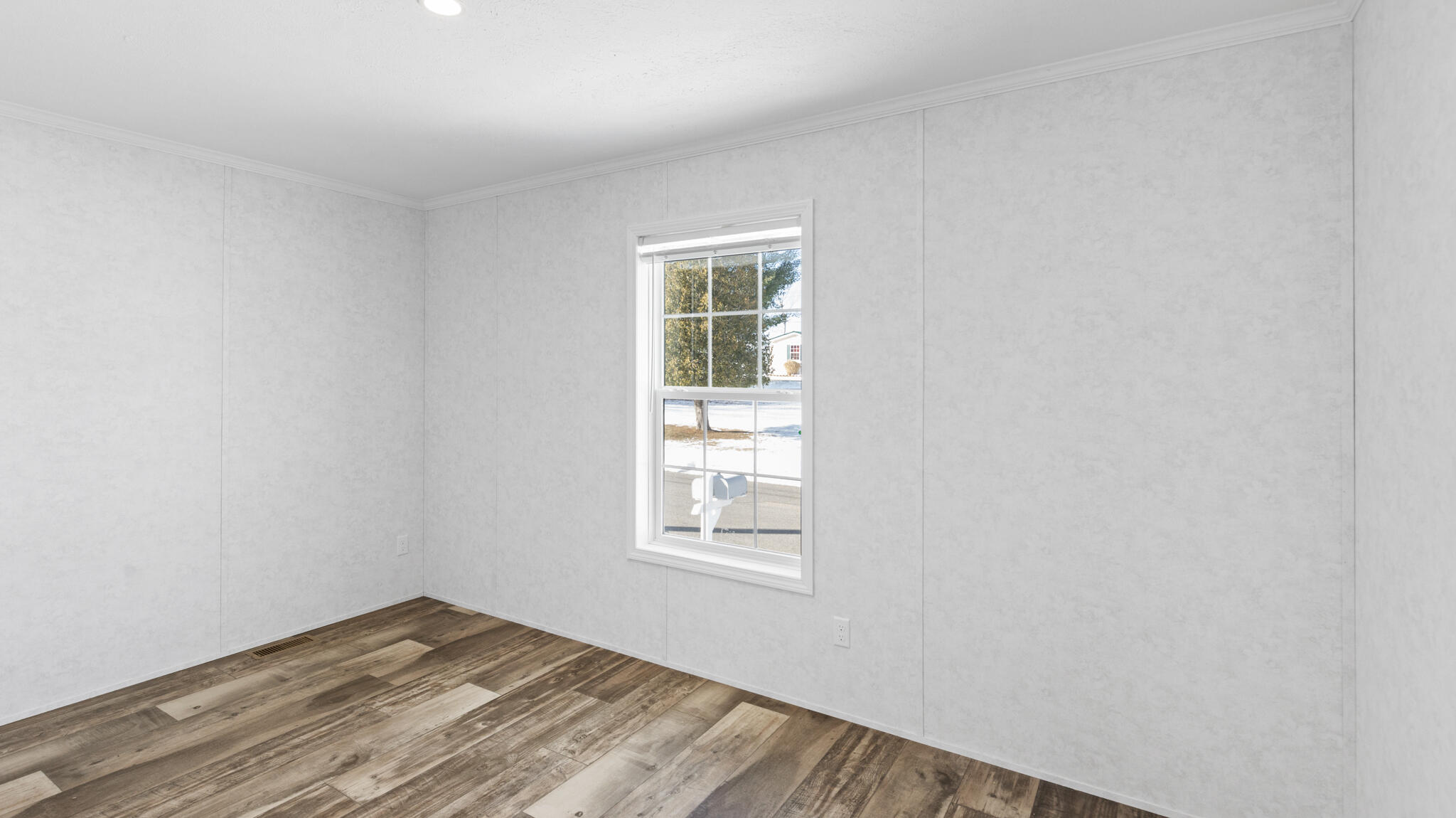 7 Nelligan Drive Holden ME 04429