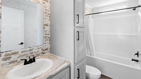 7 Nelligan Drive Holden ME 04429