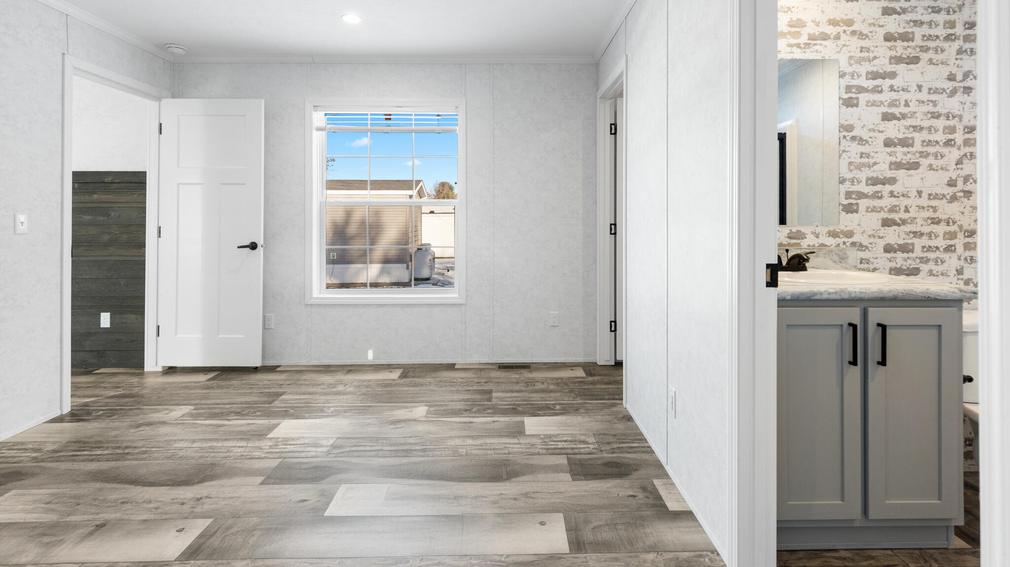 7 Nelligan Drive Holden ME 04429