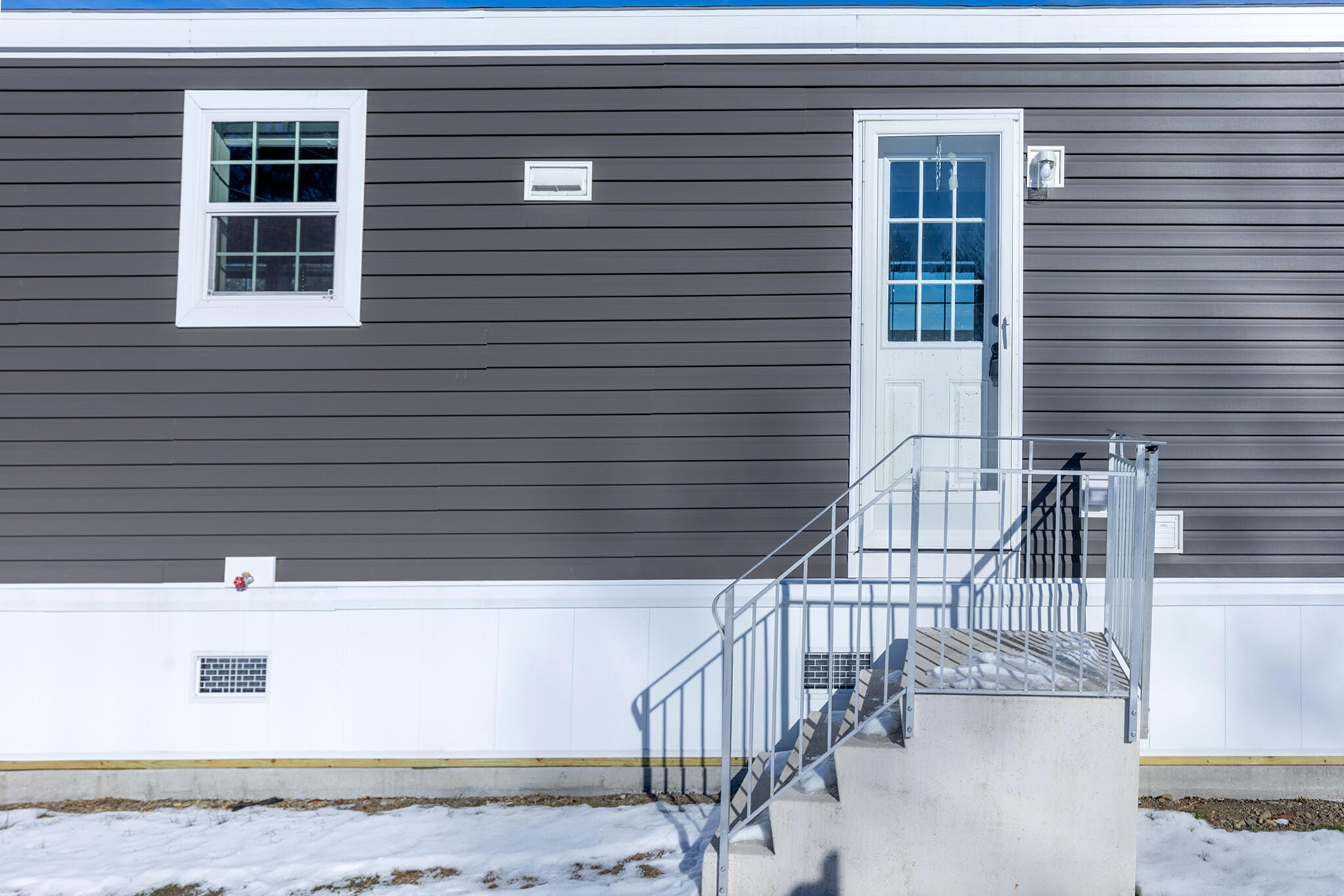 7 Nelligan Drive Holden ME 04429