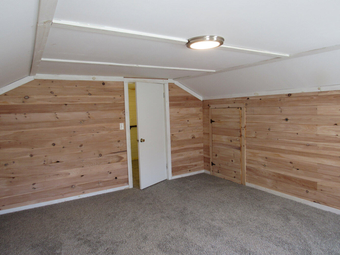 877 Hole In The Wall Road Solon ME 04979