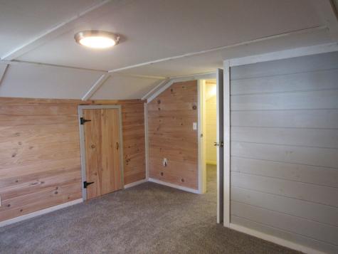 877 Hole In The Wall Road Solon ME 04979