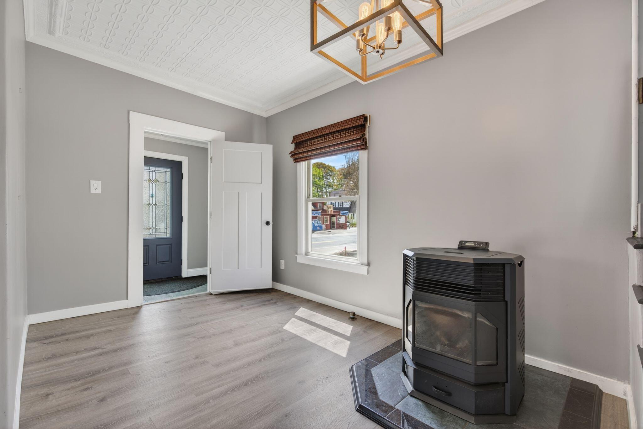 923 Broadway South Portland ME 04106