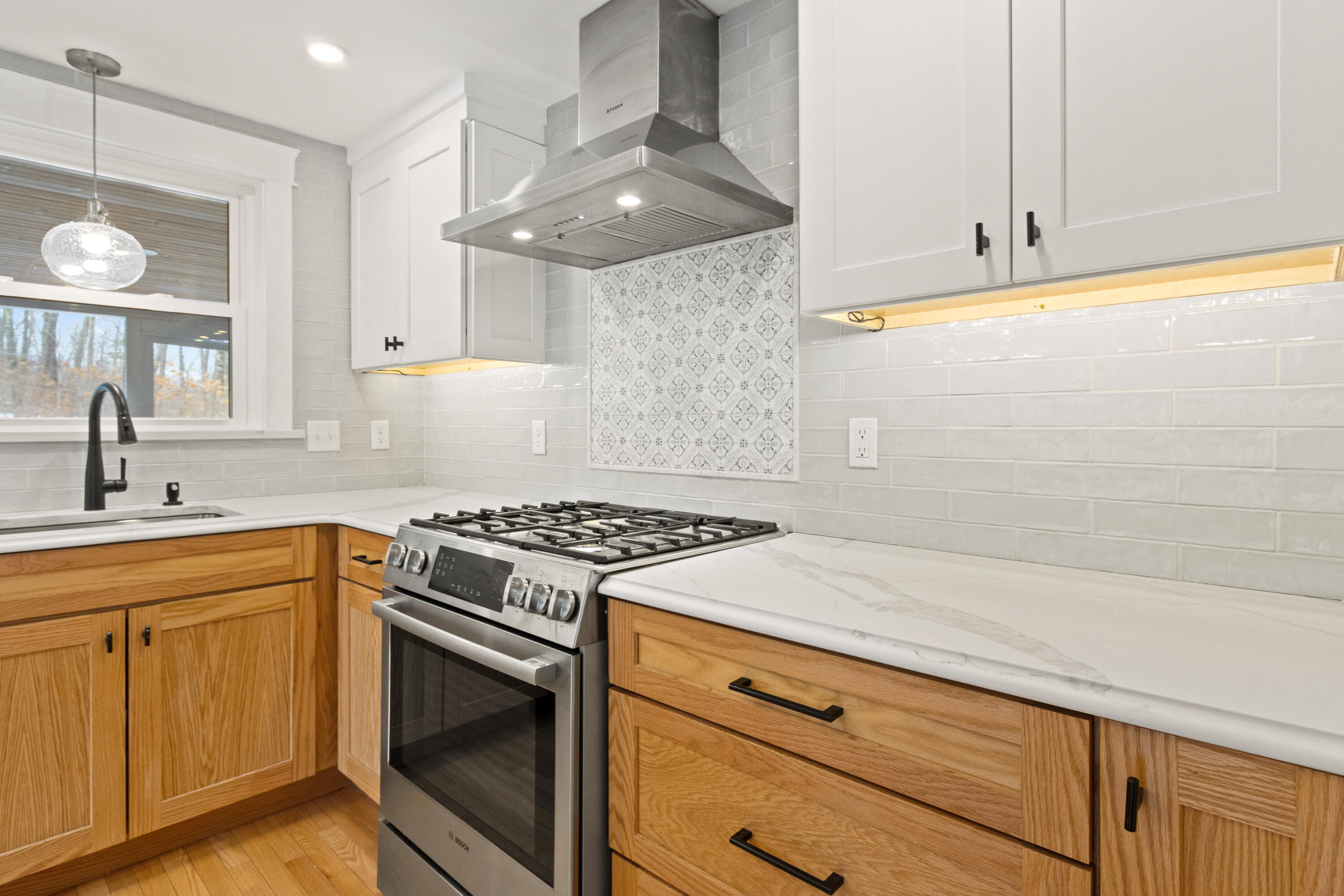 283 Spurwink Avenue Cape Elizabeth ME 04107