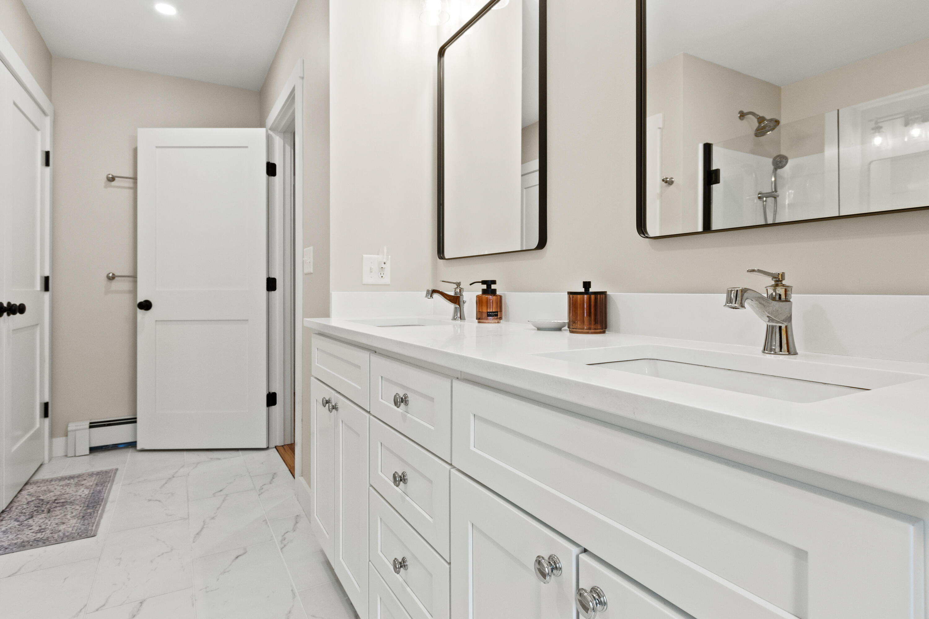 283 Spurwink Avenue Cape Elizabeth ME 04107