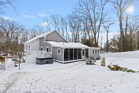 283 Spurwink Avenue Cape Elizabeth ME 04107