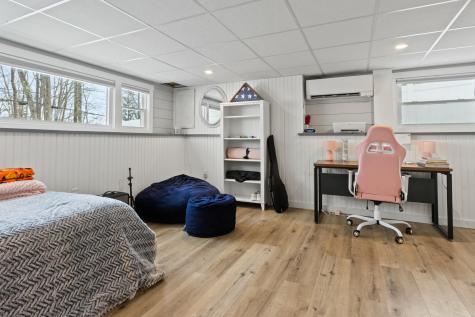 283 Spurwink Avenue Cape Elizabeth ME 04107