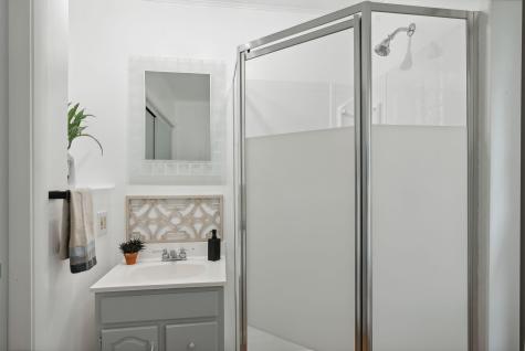 7 Howe Street Auburn ME 04210