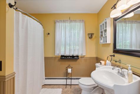 7 Howe Street Auburn ME 04210