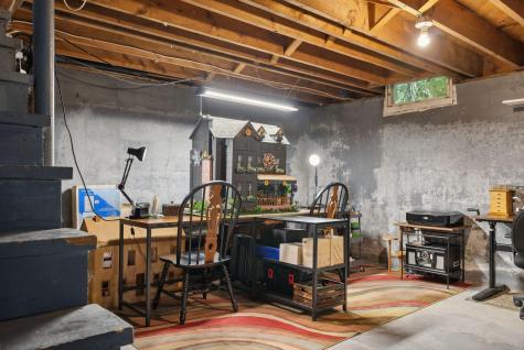 7 Howe Street Auburn ME 04210