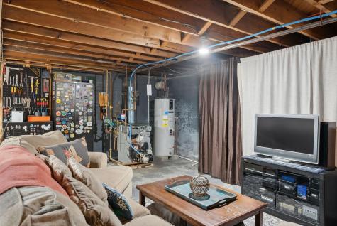 7 Howe Street Auburn ME 04210