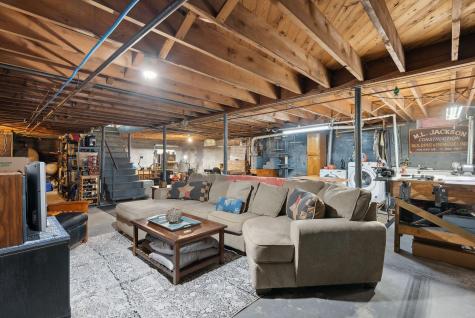 7 Howe Street Auburn ME 04210