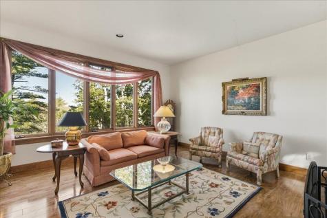 17 Weefs Way Sedgwick ME 04676