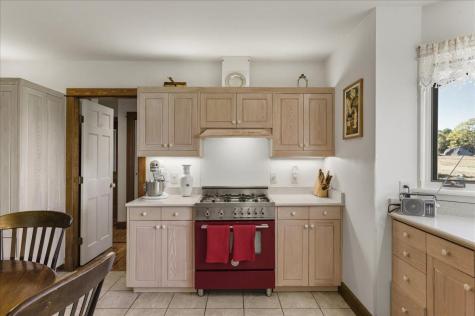 17 Weefs Way Sedgwick ME 04676