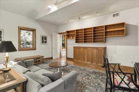 17 Weefs Way Sedgwick ME 04676