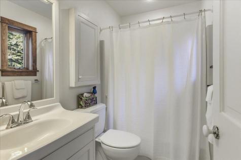 17 Weefs Way Sedgwick ME 04676