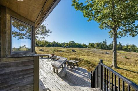 17 Weefs Way Sedgwick ME 04676