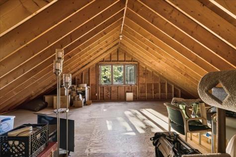 17 Weefs Way Sedgwick ME 04676