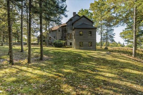 17 Weefs Way Sedgwick ME 04676