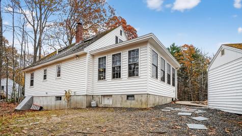 18 Oak Ridge Road Sanford ME 04073