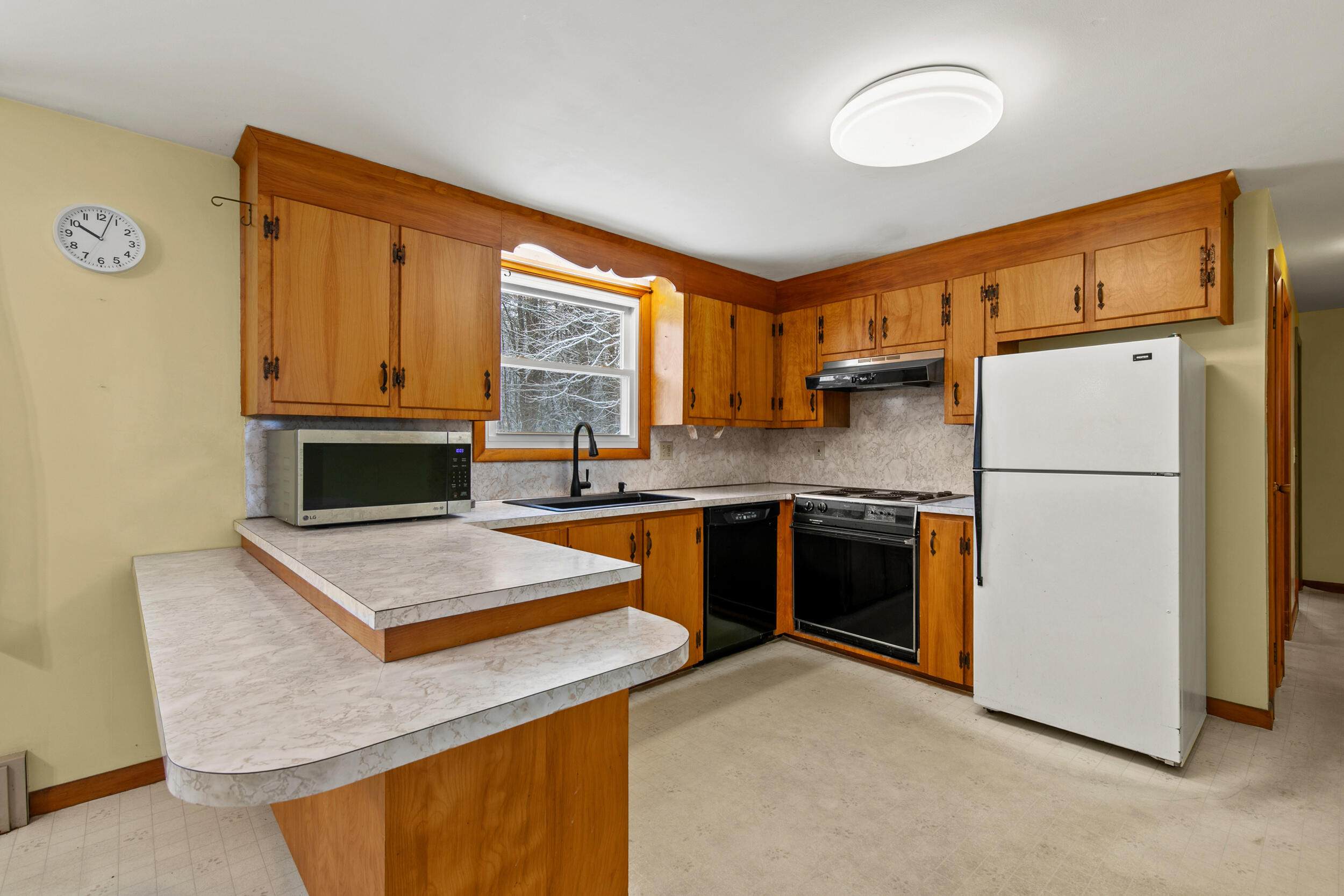 286 S High Street Bridgton ME 04009