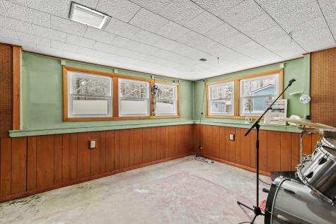 286 S High Street Bridgton ME 04009