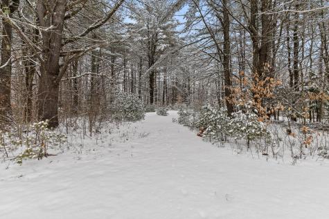 286 S High Street Bridgton ME 04009