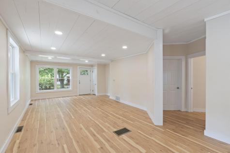 47 Lake Street Auburn ME 04210