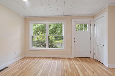 47 Lake Street Auburn ME 04210