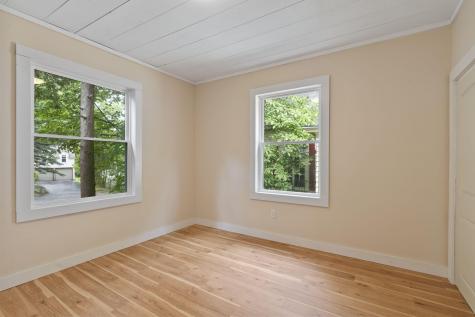 47 Lake Street Auburn ME 04210