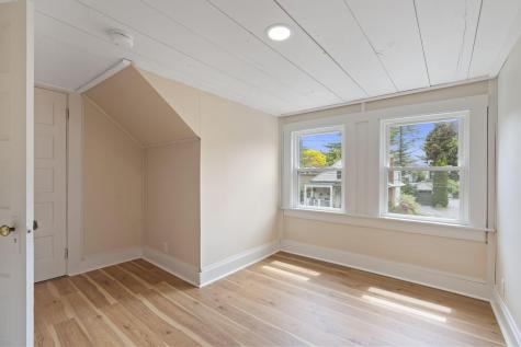 47 Lake Street Auburn ME 04210