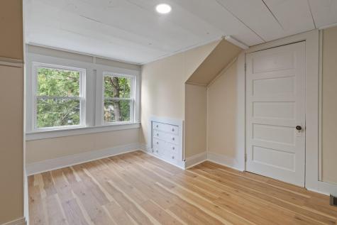 47 Lake Street Auburn ME 04210