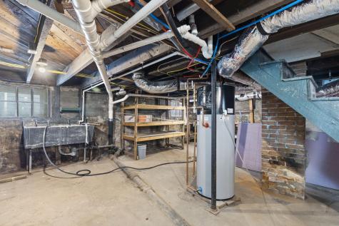 47 Lake Street Auburn ME 04210